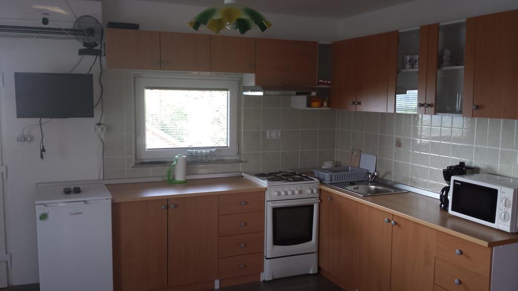 Apartment Hisa Sumrak Bizeljsko Стая снимка