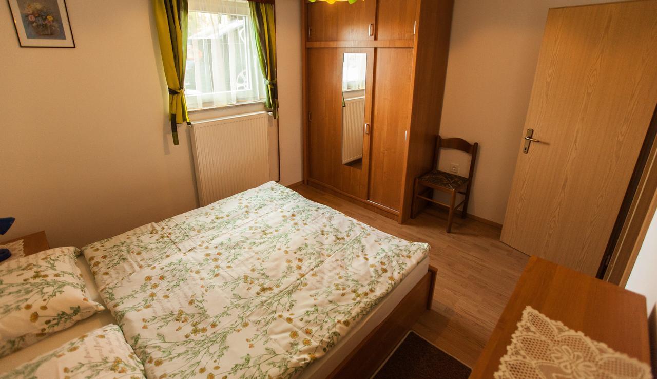 Apartment Hisa Sumrak Bizeljsko Екстериор снимка
