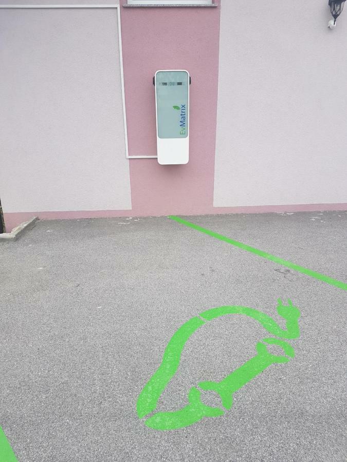 Apartment Hisa Sumrak Bizeljsko Екстериор снимка